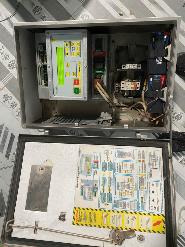 CONTROL BOX ADVC2